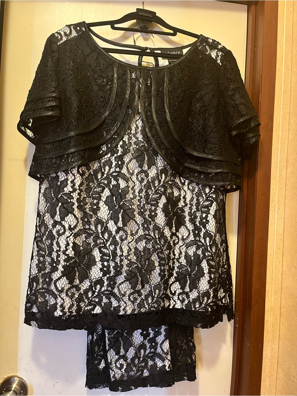Ashro Curvy Lace Pant Suit Set Size L Black White Tiered Overlay Like New